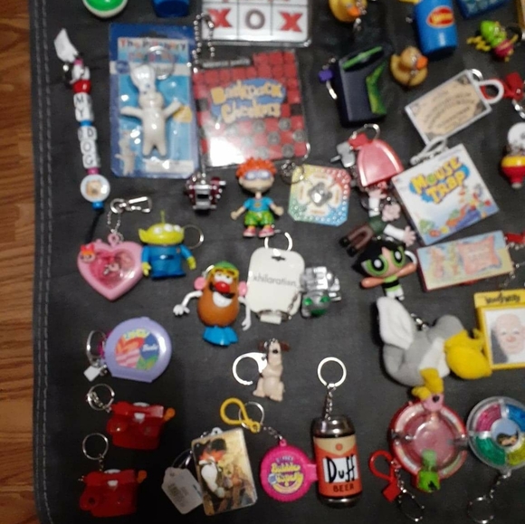 HUGE Basic Fun Keyring/Keychain Kit! - Picture 10 of 16